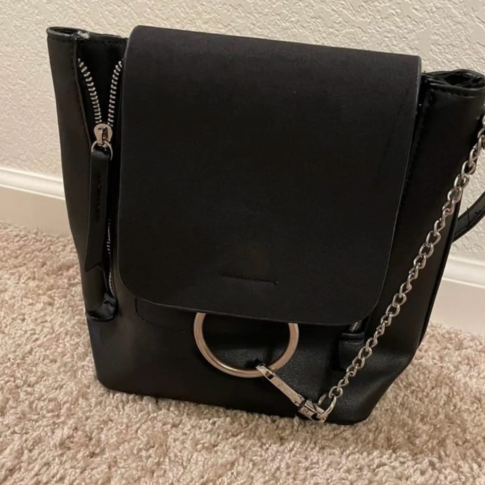 Lulu's Black Backpack with Chain Detail